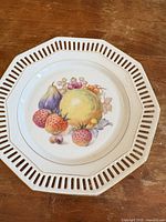 Top view showing entire plate design
