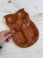 Full view of owl-shaped pressed wood tray