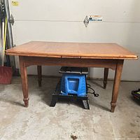 table closed, front view