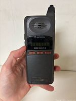 Front of closed Motorola MicroTAC Lite II phone