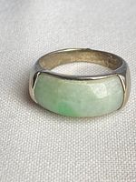 Front view showing green chalcedony set in sterling silver band