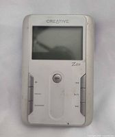 Front of Creative Zen Touch player showing screen and controls