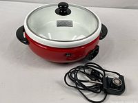 Full view of skillet with lid and power cord