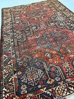 Corner and border detail