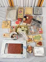Overview of entire stamp lot with wood, rubber and cling pieces