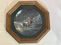 Front view of octagonal frame with porcelain plate