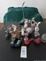 All items overview on table