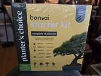 Front of sealed Planter's Choice bonsai starter kit box