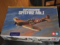 Top of model kit box showing title and artwork