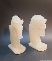 front/side view of both onyx horse bookends
