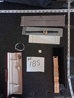 Overview of all watches with boxes and bracelet styles