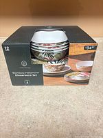 Front of sealed box showing brand, set size and image of pattern