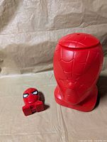 Front view of cookie jar and bust