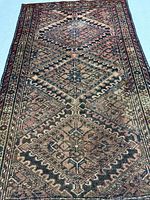 Full view of entire rug showing pattern and dimensions