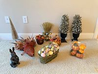 Lot overview showing all decorative pieces together