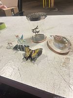 Overview of all six items on table