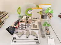 Overall view of all boxed and loose kitchen items