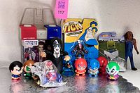 Group shot showing all carded and loose figures together