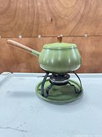 Complete fondue set assembled