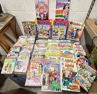 Front view of entire lot showing digests, trade paperbacks and comic issues