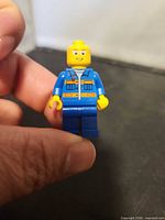 Front view of LEGO City worker minifigure