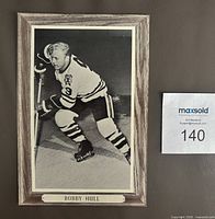 Front view of Bobby Hull Beehive photo showing image, border and mount