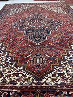 Full rug showing entire field and border