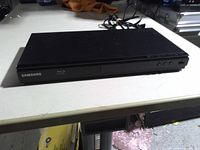 Front and top view of Samsung Blu-ray player