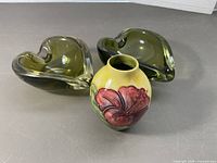 Vase and two Murano bowls group shot