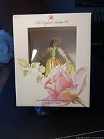 Front of presentation box showing brand and artwork