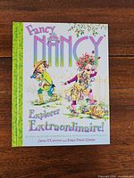 Front cover of Fancy Nancy: Explorer Extraordinaire!