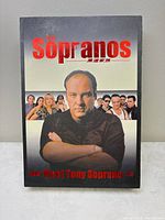 Front of box set showing title, Chinese text and main cast led by Tony Soprano