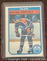 Front of Wayne Gretzky O-Pee-Chee card in sleeve