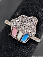 Front view showing cupcake design and CZ stones