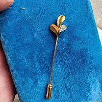 Full view of stick pin showing overall length and clutch