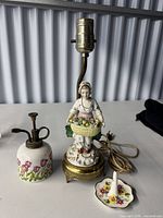 Overall view of lamp, atomizer and ring tree