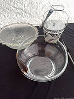 Overview showing both glass bowls and ice bucket together