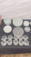 Full set laid out showing quantity and pattern