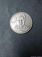 Front view of larger Steve Yzerman medallion