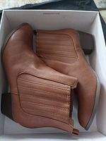 Both boots inside box showing overall style and color