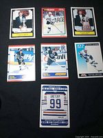 All eight Wayne Gretzky Score 1991 cards laid out for overview