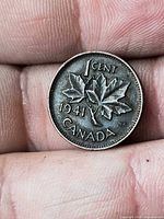 Reverse: 1 Cent, 1941, Canada, two maple leaves, designer initials