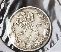 Reverse of 1898 threepence showing crowned 3 and date