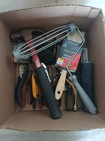 Overview of entire box contents