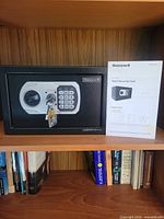 Safe closed with manual displayed