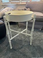 White round tray table assembled