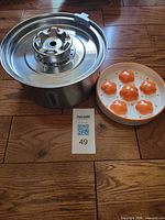 Fountain body and ceramic slow feeder dish overview