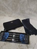 Wallet, gloves and incense box full lot overview