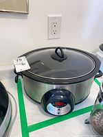 Front view showing entire Crock-Pot slow cooker