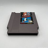 Front view of NES cartridge showing main label